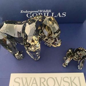 Swarovski figurines Gorilas from SCS has always being in box because I have 2